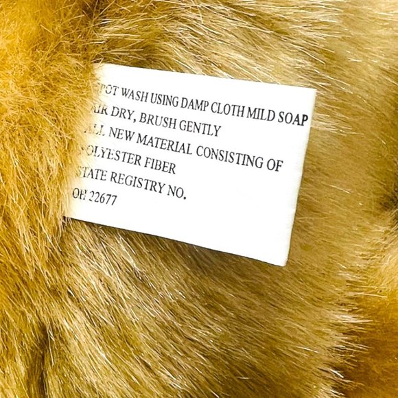 2003 Dillard's Christmas Brown Plush Teddy Bear with Knit Scarf & Hat - Picture 9 of 10